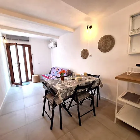 Sunset House